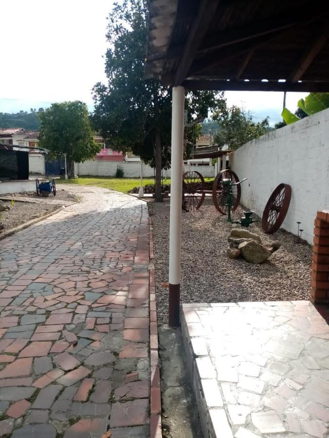 Hotel La Casona Chinácota Esterno foto